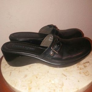 Tommy Hilfiger Black leather mules